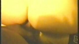 La bionda mostra il  ...