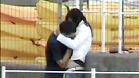 La bionda seduta con ...