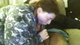 Ragazzi accarezzando ...