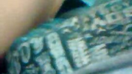 Una bionda è piena d ...